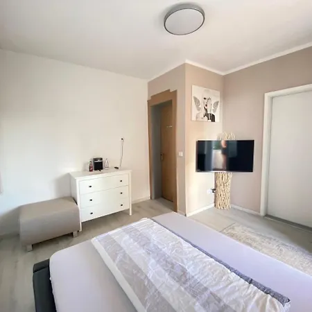 Apartment Blue Max *